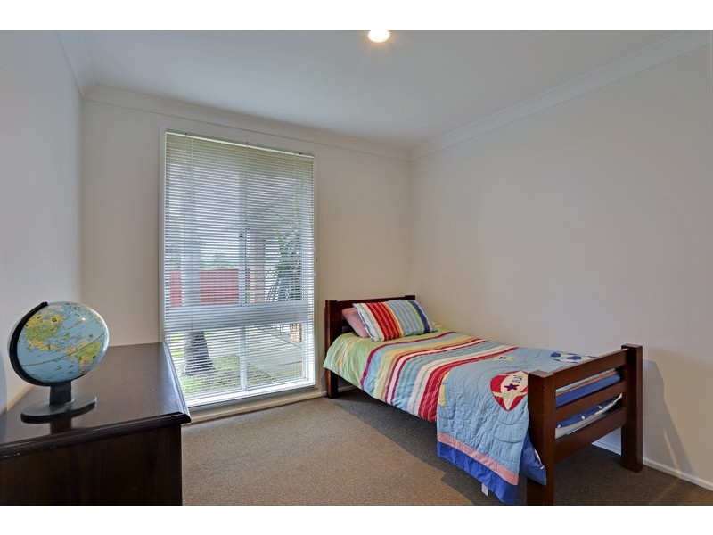 6 Walch Avenue, Bateau Bay NSW 2261