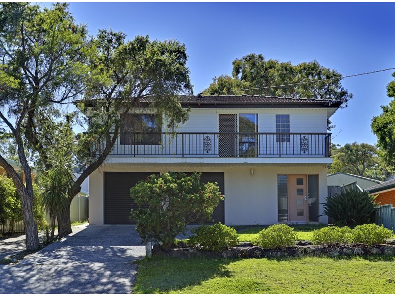 5 Marlowe Road, Bateau Bay NSW 2261