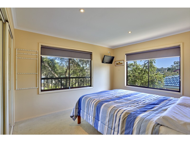 5 Marlowe Road, Bateau Bay NSW 2261