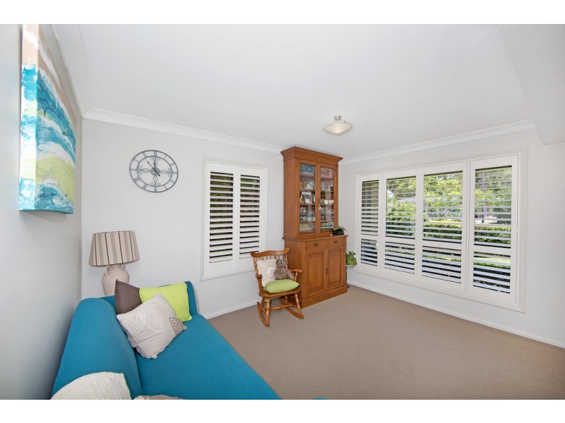 24 Jean Avenue, Berkeley Vale NSW 2261