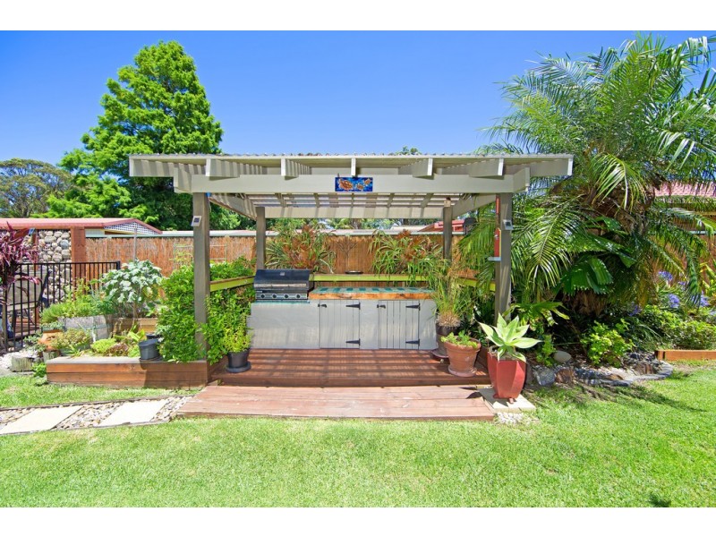 24 Jean Avenue, Berkeley Vale NSW 2261