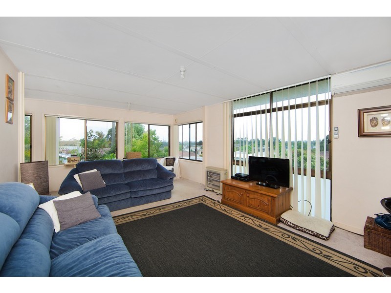 28 Dampier Boulevard, Killarney Vale NSW 2261