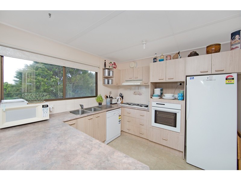 28 Dampier Boulevard, Killarney Vale NSW 2261