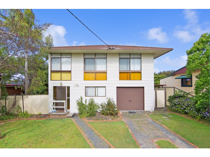 28 Dampier Boulevard, Killarney Vale NSW 2261
