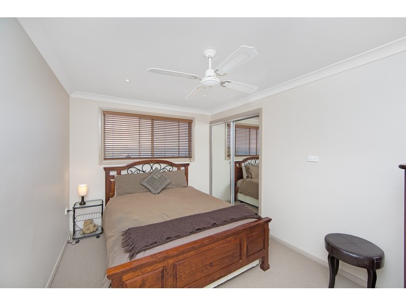 25 Stephenson Road, Bateau Bay NSW 2261