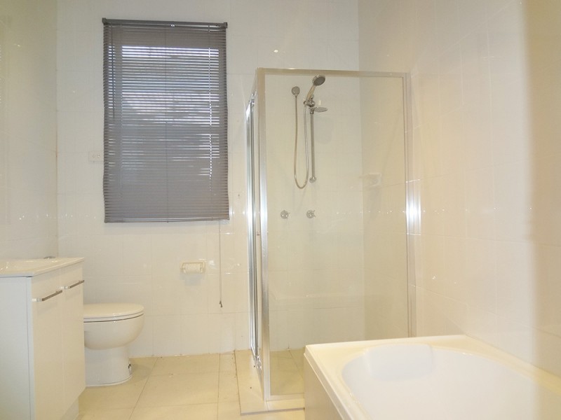 571 The Entrance Road, Bateau Bay NSW 2261