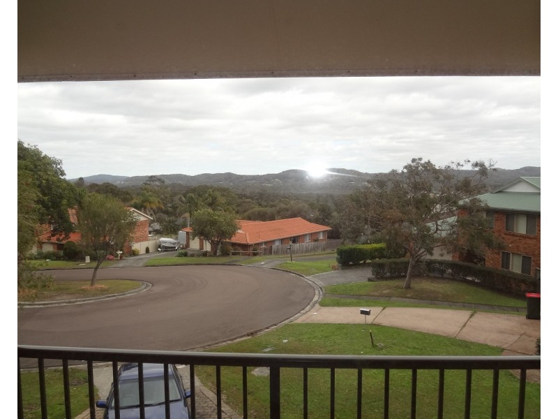 7 Parklands Close, Bateau Bay NSW 2261