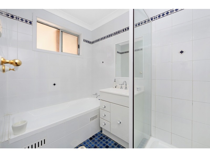 86 Lowanna Avenue, Forresters Beach NSW 2260