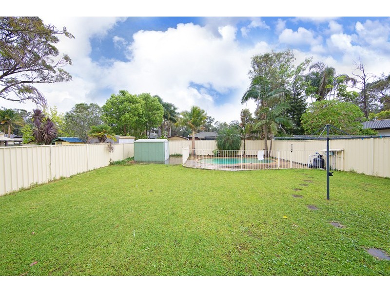 85 Albatross Road, Berkeley Vale NSW 2261