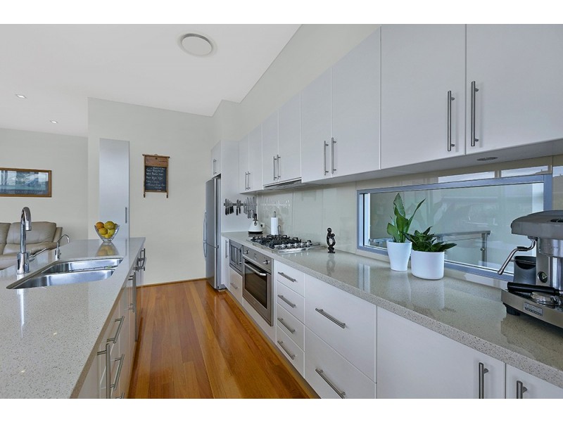 1/146-148 Ocean Parade, Blue Bay NSW 2261