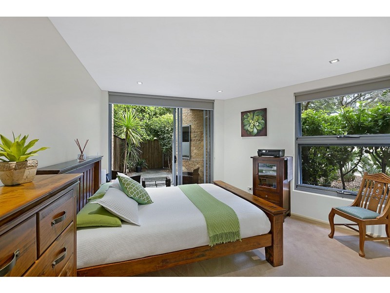 1/146-148 Ocean Parade, Blue Bay NSW 2261