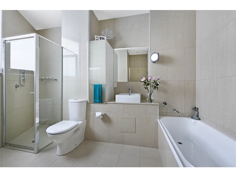 1/146-148 Ocean Parade, Blue Bay NSW 2261