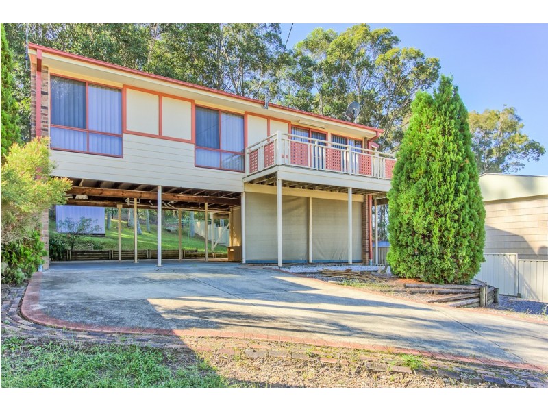 33 Platypus Road, Berkeley Vale NSW 2261
