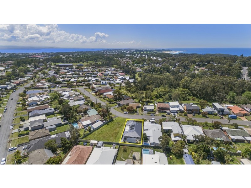 21 Papala Avenue, Bateau Bay NSW 2261