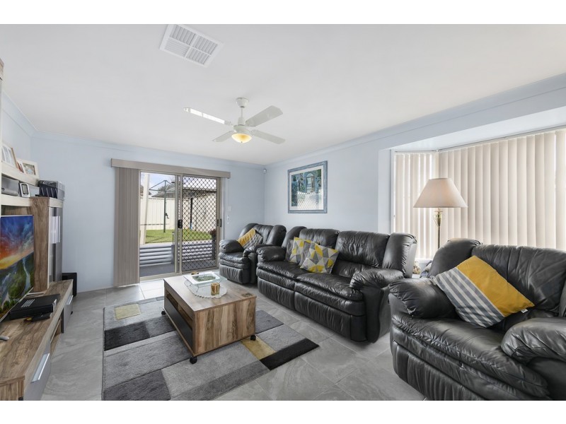 21 Papala Avenue, Bateau Bay NSW 2261