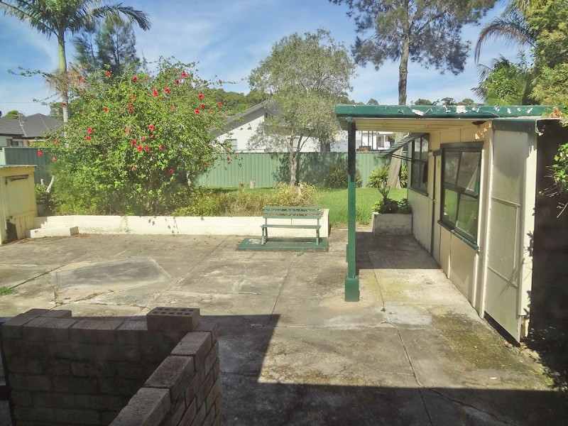 15 Papala Avenue, Bateau Bay NSW 2261