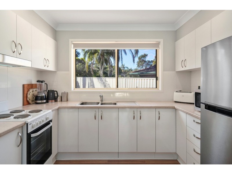 3/21-29 Lancaster Parade, Bateau Bay NSW 2261
