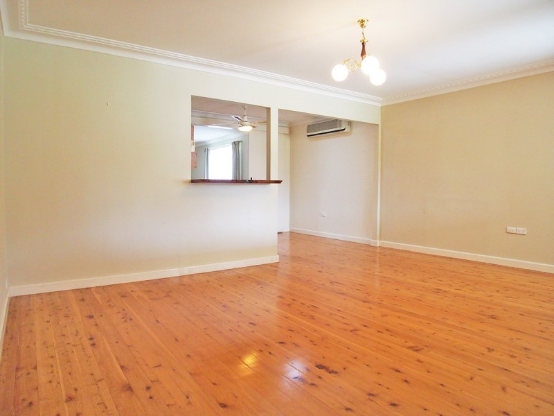 26 Armstrong Avenue, Killarney Vale NSW 2261