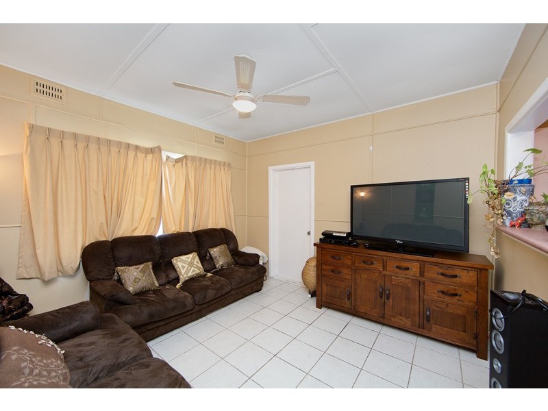 959 The Entrance Road, Forresters Beach NSW 2260