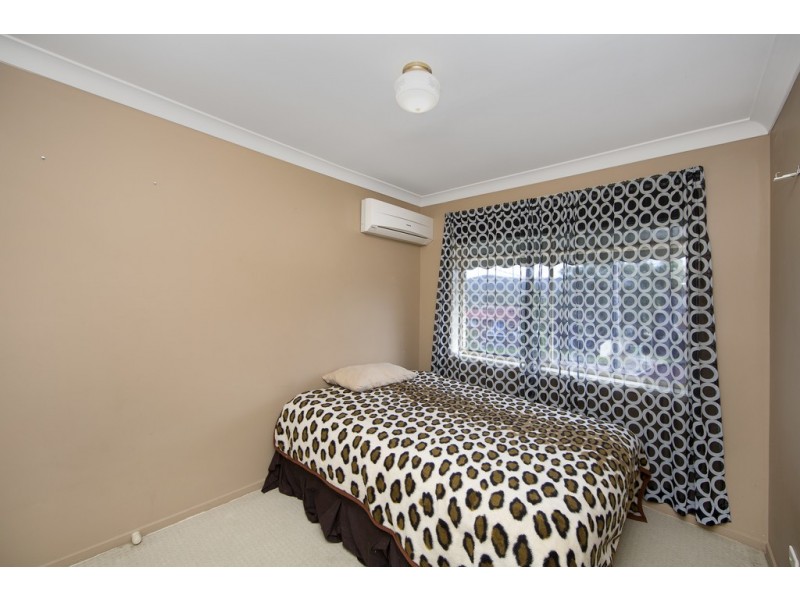 16 Lisa Close, Bateau Bay NSW 2261