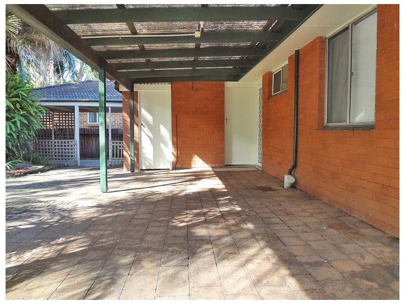 31 Albatross Road, Berkeley Vale NSW 2261