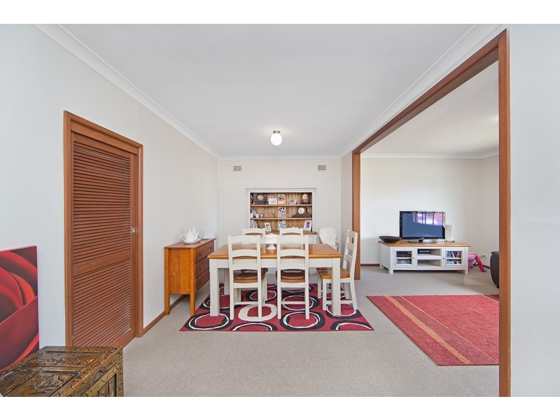 16 Binburra Avenue, Toowoon Bay NSW 2261