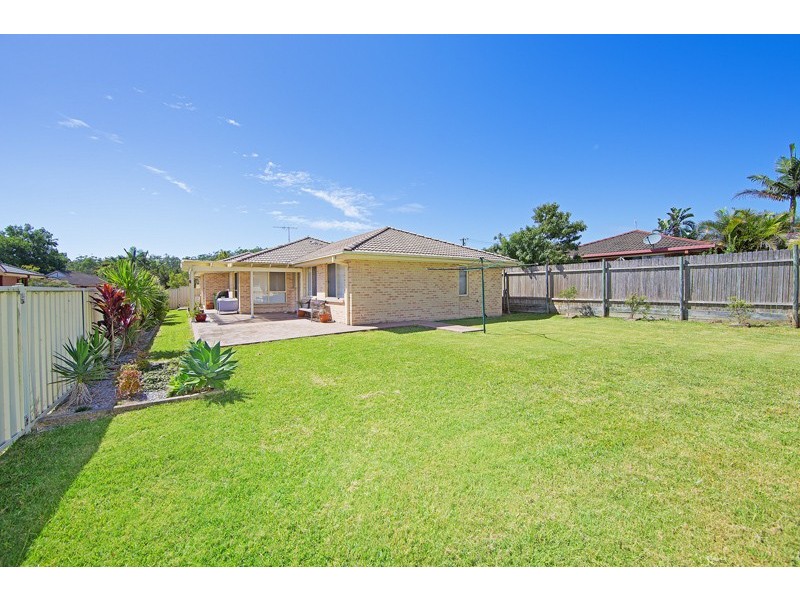 31 Lorraine Avenue, Berkeley Vale NSW 2261