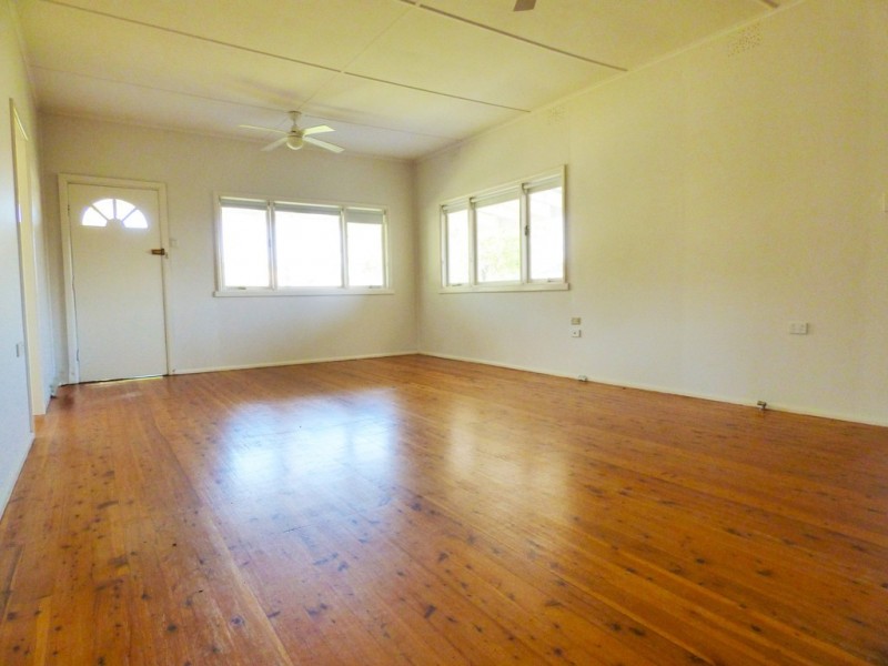 2 Patstone Street, Bateau Bay NSW 2261