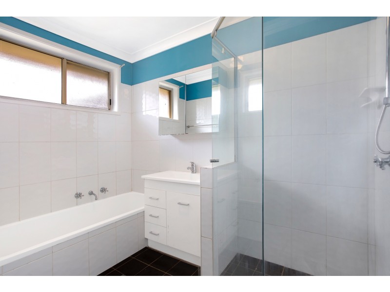 10/1 Hobbs Close, Bateau Bay NSW 2261