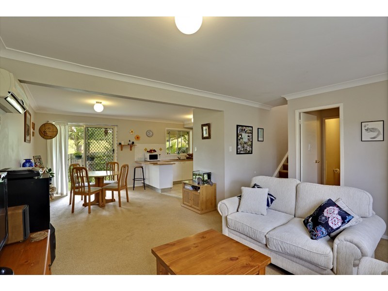 17/1 Hobbs Close, Bateau Bay NSW 2261