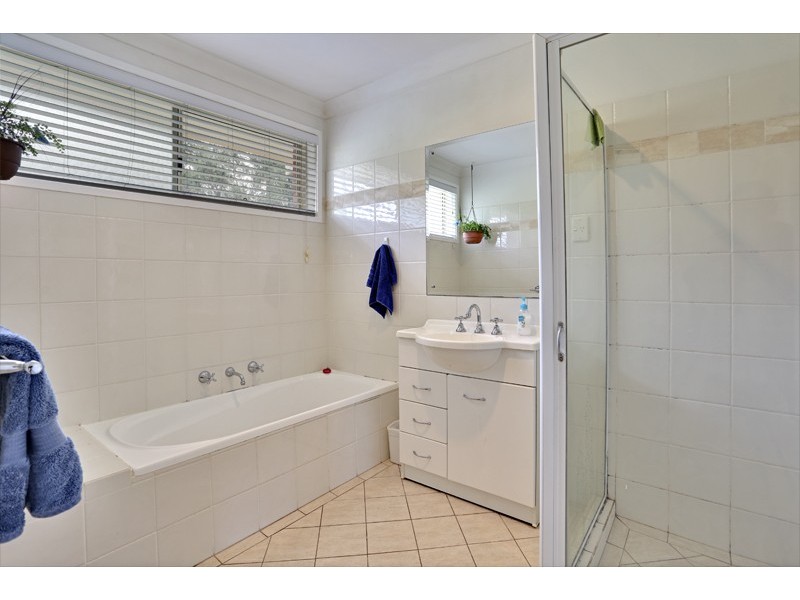 17/1 Hobbs Close, Bateau Bay NSW 2261