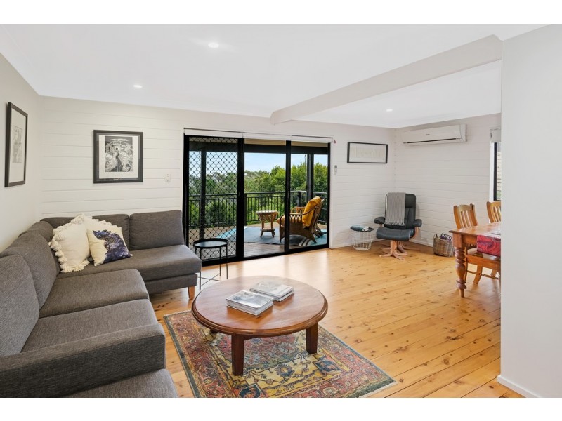 37 Masefield Avenue, Bateau Bay NSW 2261