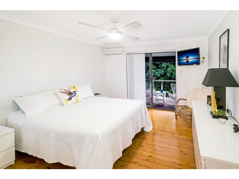 37 Masefield Avenue, Bateau Bay NSW 2261