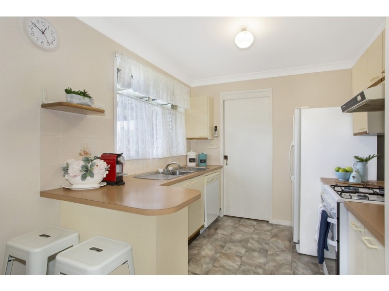26 Jessica Street, Bateau Bay NSW 2261