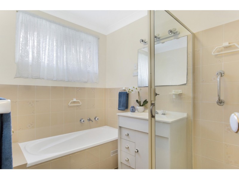 26 Jessica Street, Bateau Bay NSW 2261