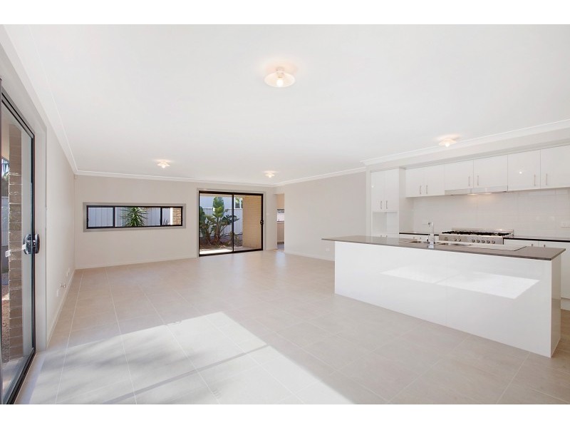 64 Lumby Drive, Bateau Bay NSW 2261