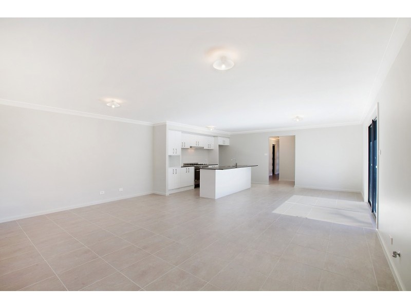 64 Lumby Drive, Bateau Bay NSW 2261