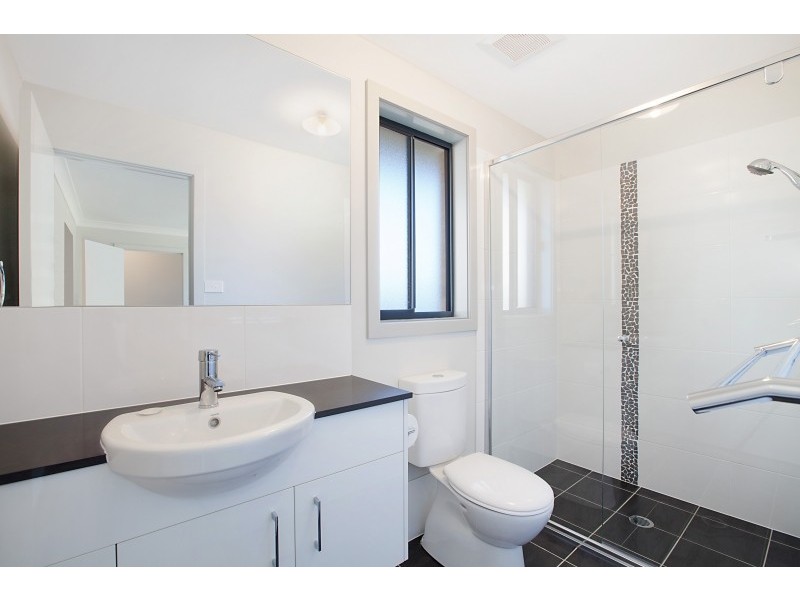 64 Lumby Drive, Bateau Bay NSW 2261