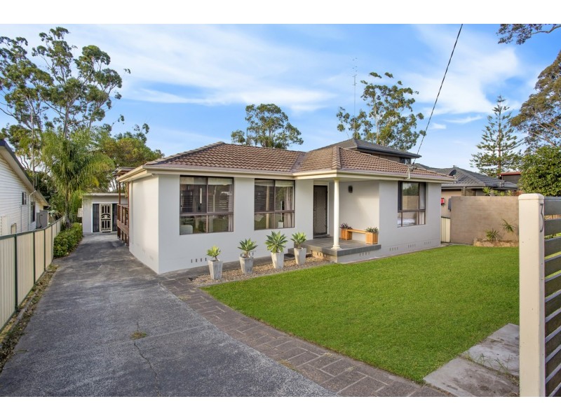 3 Gladys Avenue, Berkeley Vale NSW 2261