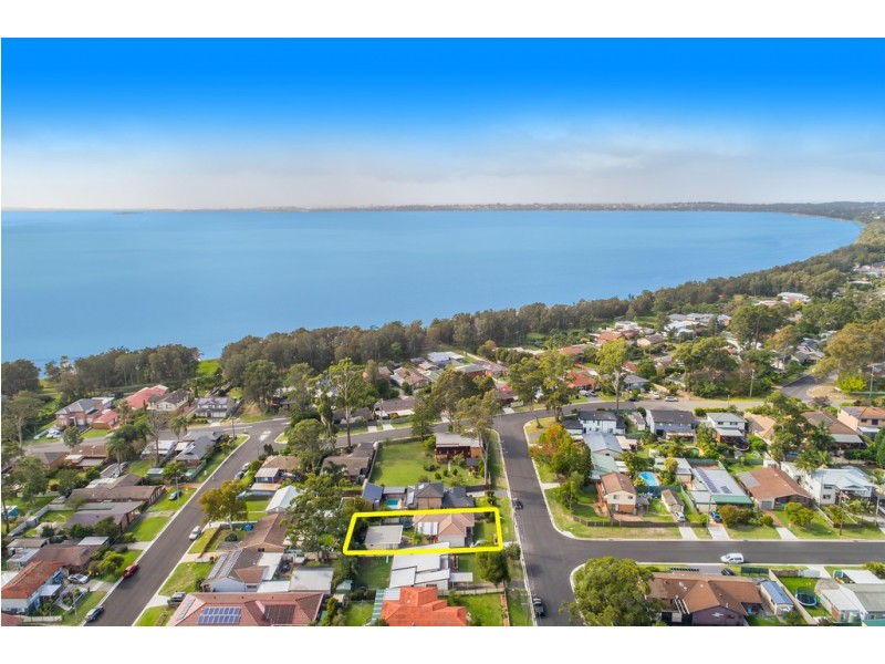 3 Gladys Avenue, Berkeley Vale NSW 2261