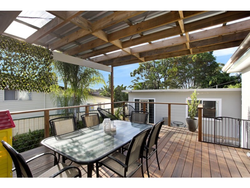 3 Gladys Avenue, Berkeley Vale NSW 2261