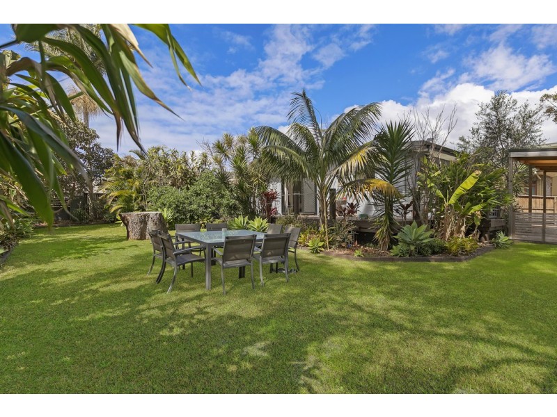 21 Bateau Bay Road, Bateau Bay NSW 2261
