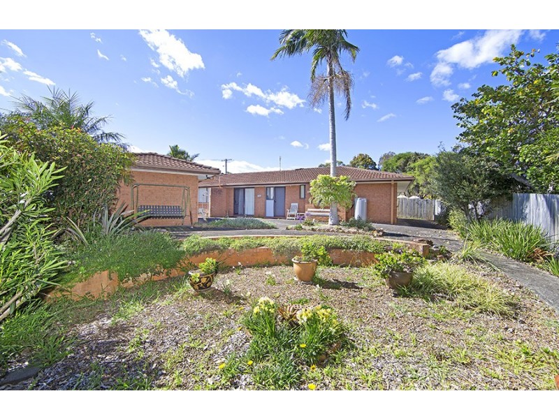 5 Lincoln Close, Bateau Bay NSW 2261