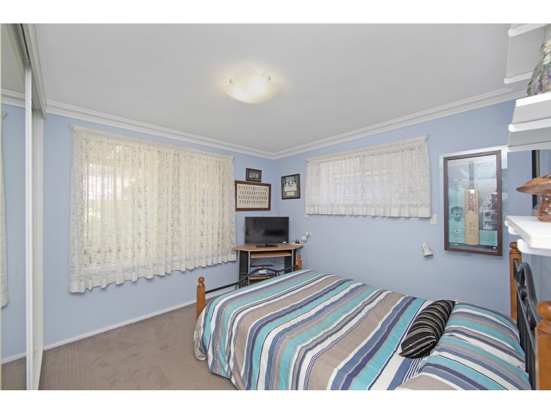 20 Kenmare Avenue, Berkeley Vale NSW 2261