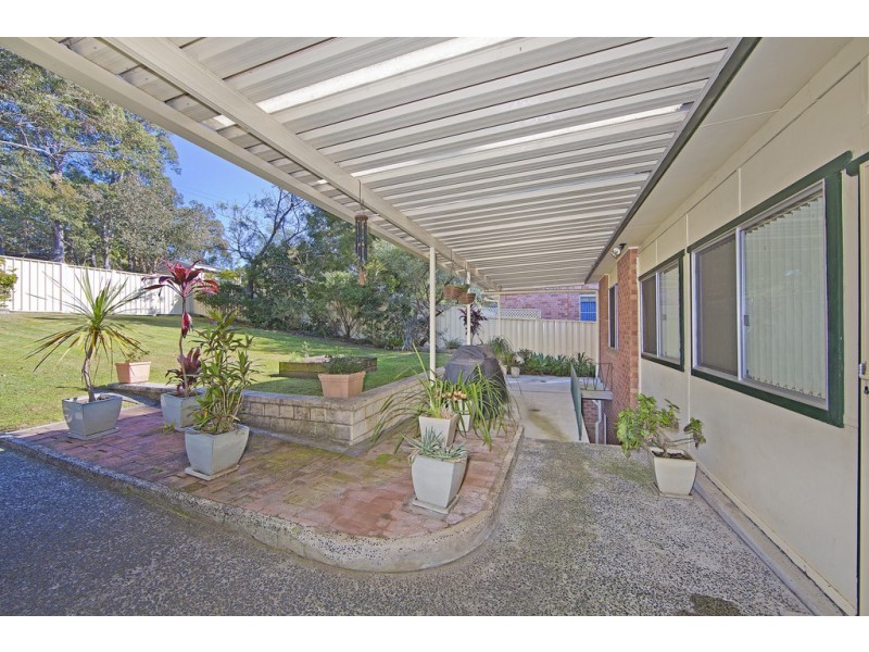 20 Kenmare Avenue, Berkeley Vale NSW 2261