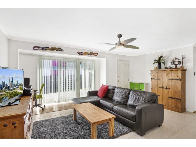 11 Joan Street, Forresters Beach NSW 2260