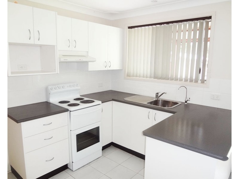 84 Kerry Crescent, Berkeley Vale NSW 2261