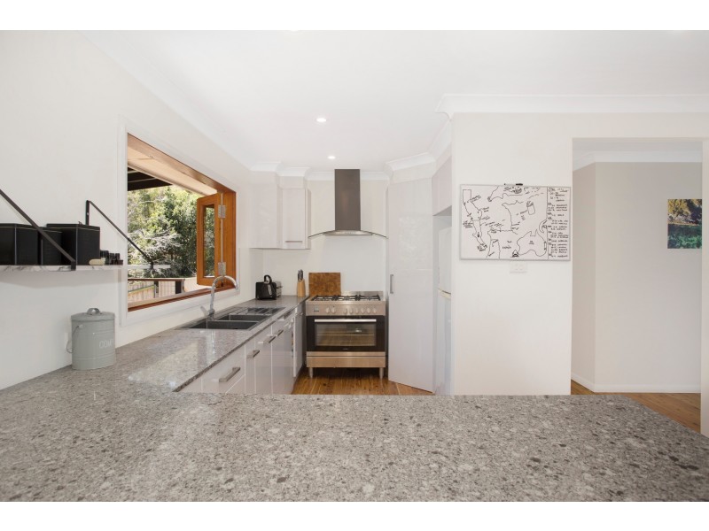 62 Keats Avenue, Bateau Bay NSW 2261