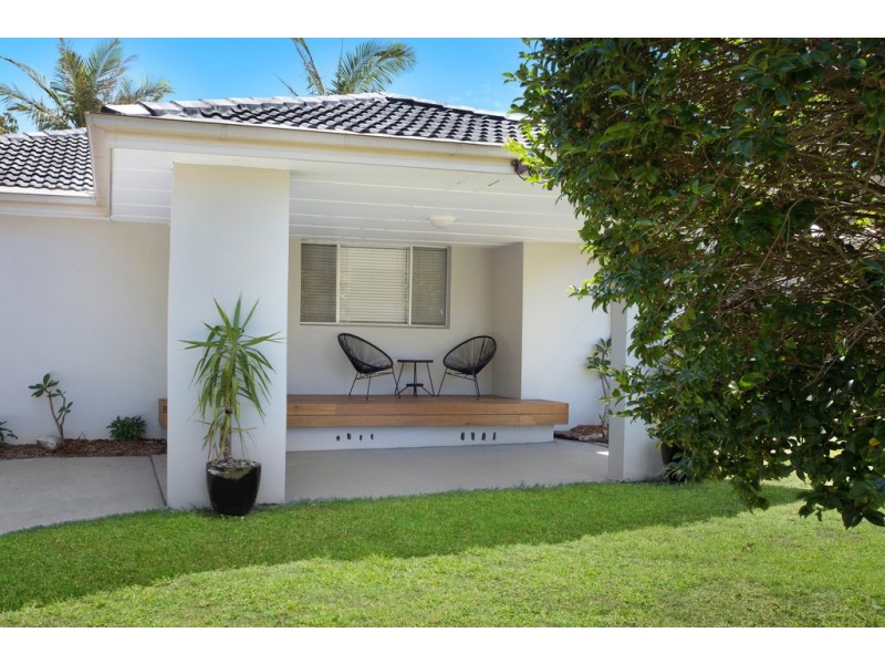 62 Keats Avenue, Bateau Bay NSW 2261