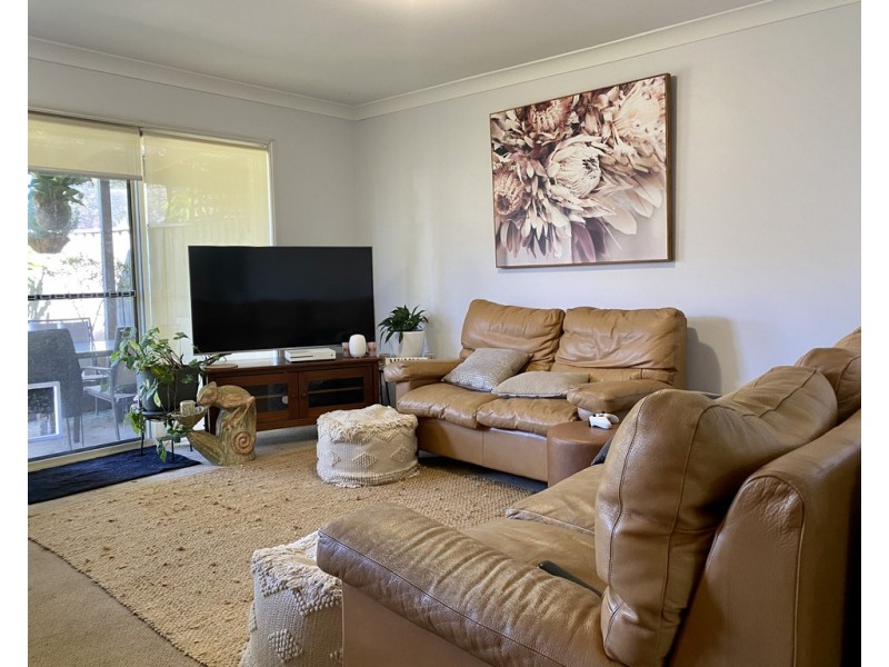 1/10 Aurora Place, Bateau Bay NSW 2261